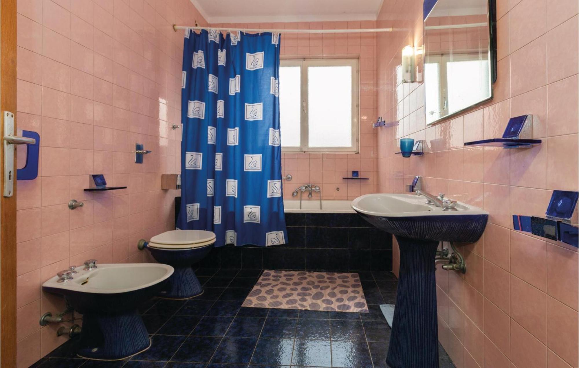 2 Bedroom Pet Friendly Apartment In Lovrecica Zewnętrze zdjęcie